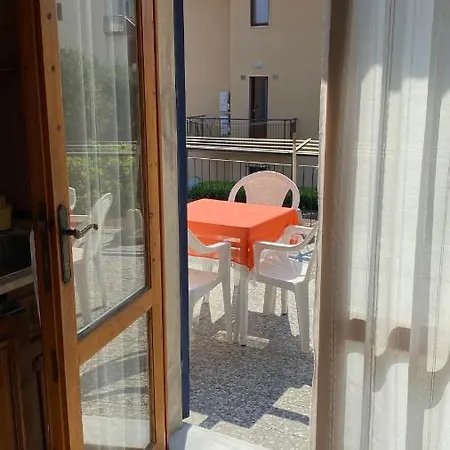 Appartamento Lina 1 Apartment *